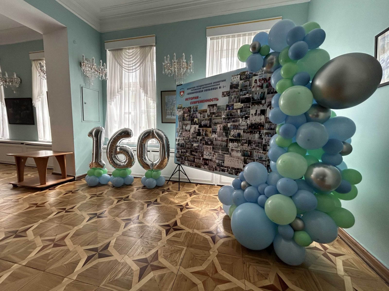 Оформление банера в филармонии на ул.Глинки 3, к 160-летию Клинической больнице №1 Оформление банера в филармонии на ул.Глинки 3, к 160-летию Клинической больнице №1